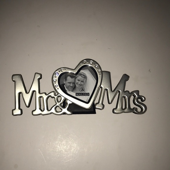 NWOT Mr & Mrs Picture Frame - Picture 1 of 6